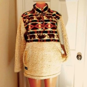 Warm And Cozy Sherpa Quarter Zip Sweater Size medium